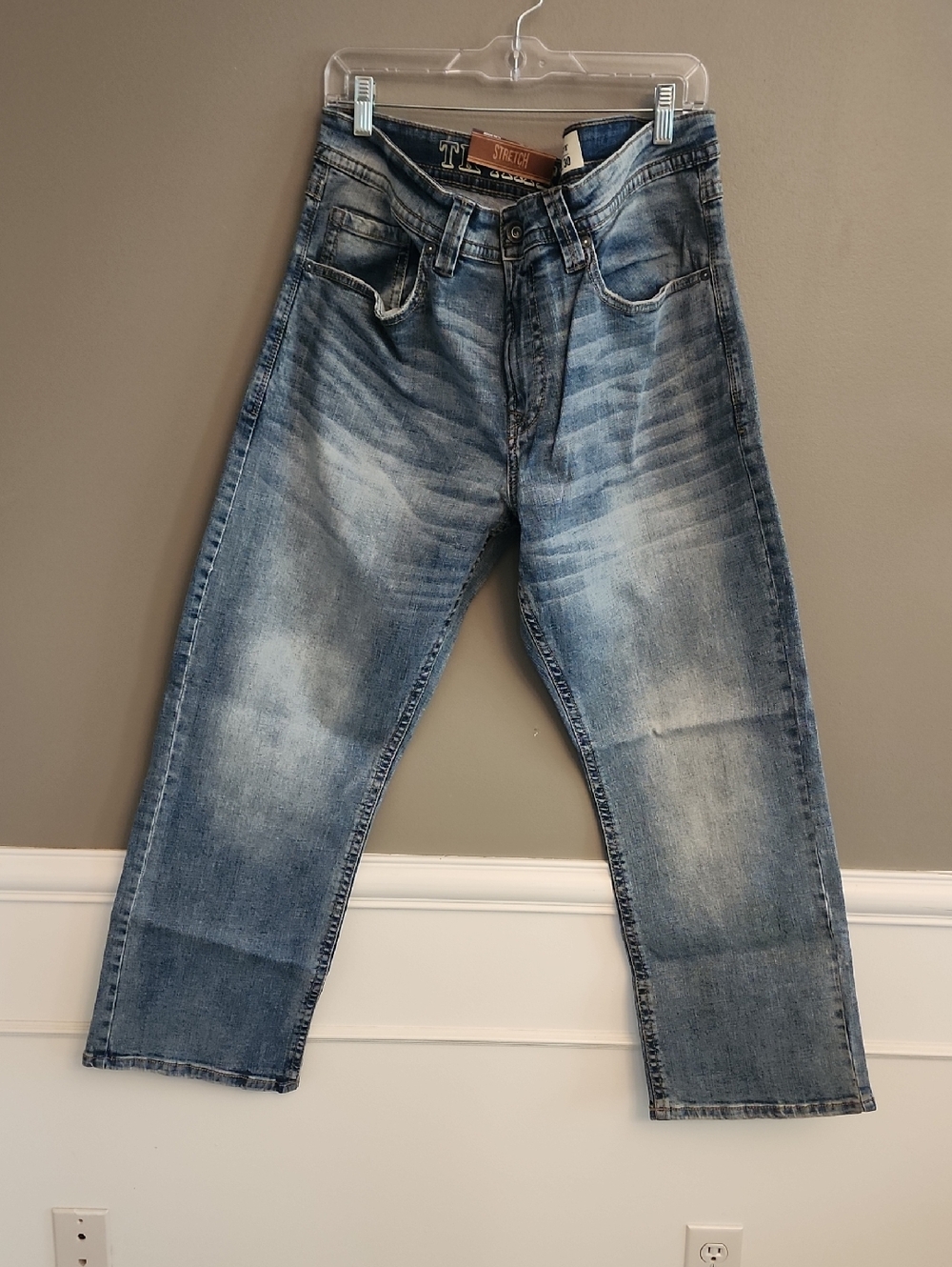 NWT Axel Brand Light Blue Men’s Jeans